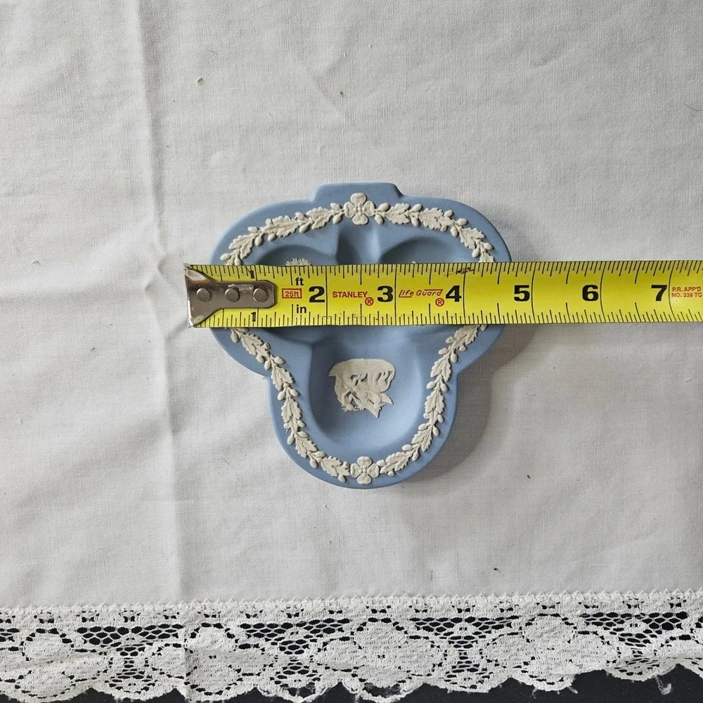 Wedgwood Jasperware Club Shaped Trinket Dish 4.5
